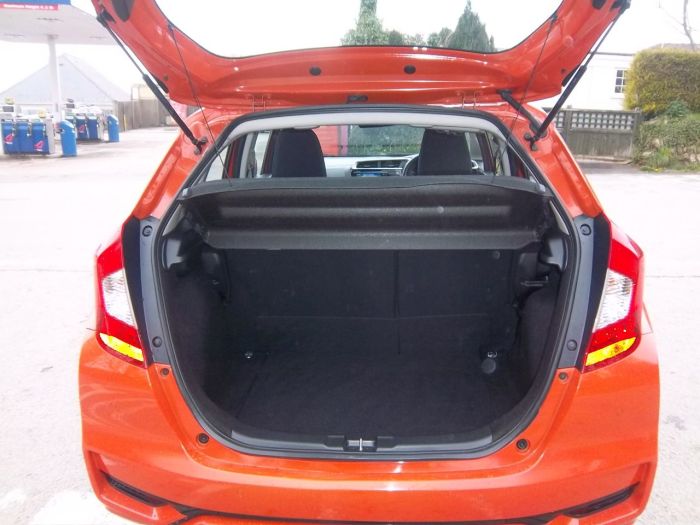 Honda Jazz 1.3 i-VTEC SE Navi 5dr CVT Hatchback Petrol Orange
